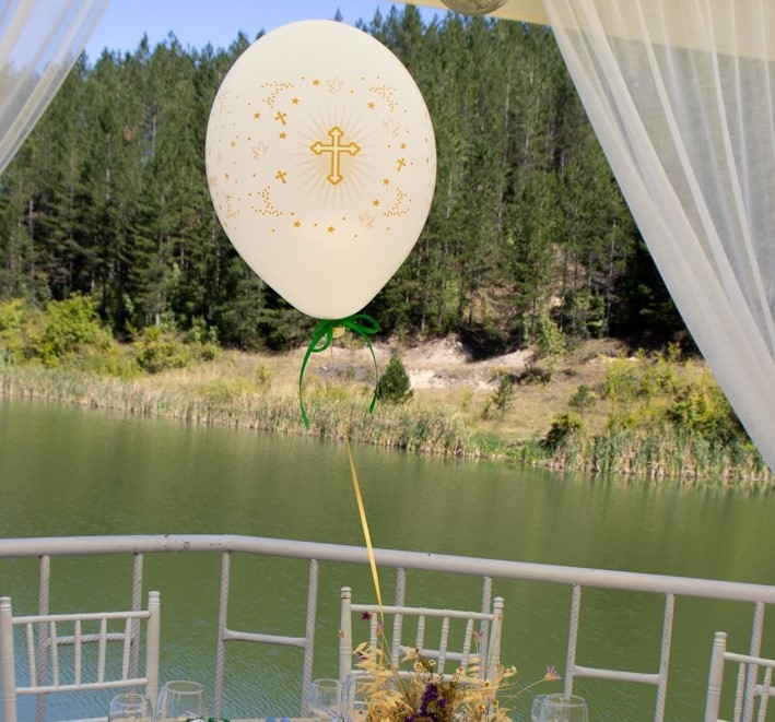 Латексов балон с хелий за Свето кръщение