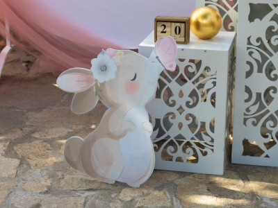Фигура на зайче за декорация на парти