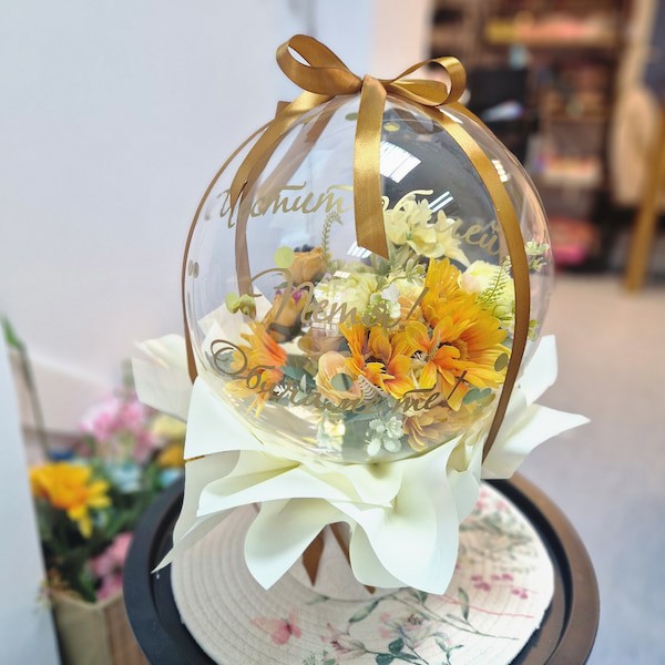 Букет в балон за юбилей