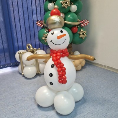 Коледен снежен човек от  балони